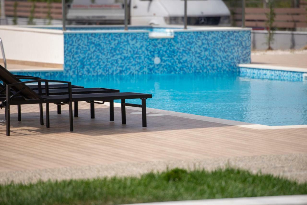Astra Sarti Luxury Suites Экстерьер фото